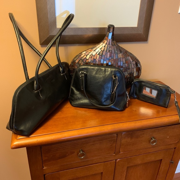 THREE PIECE BLACK GENUINE QUALITY ITALIAN LEATHER FIORI PURSES - Picture 1 of 4